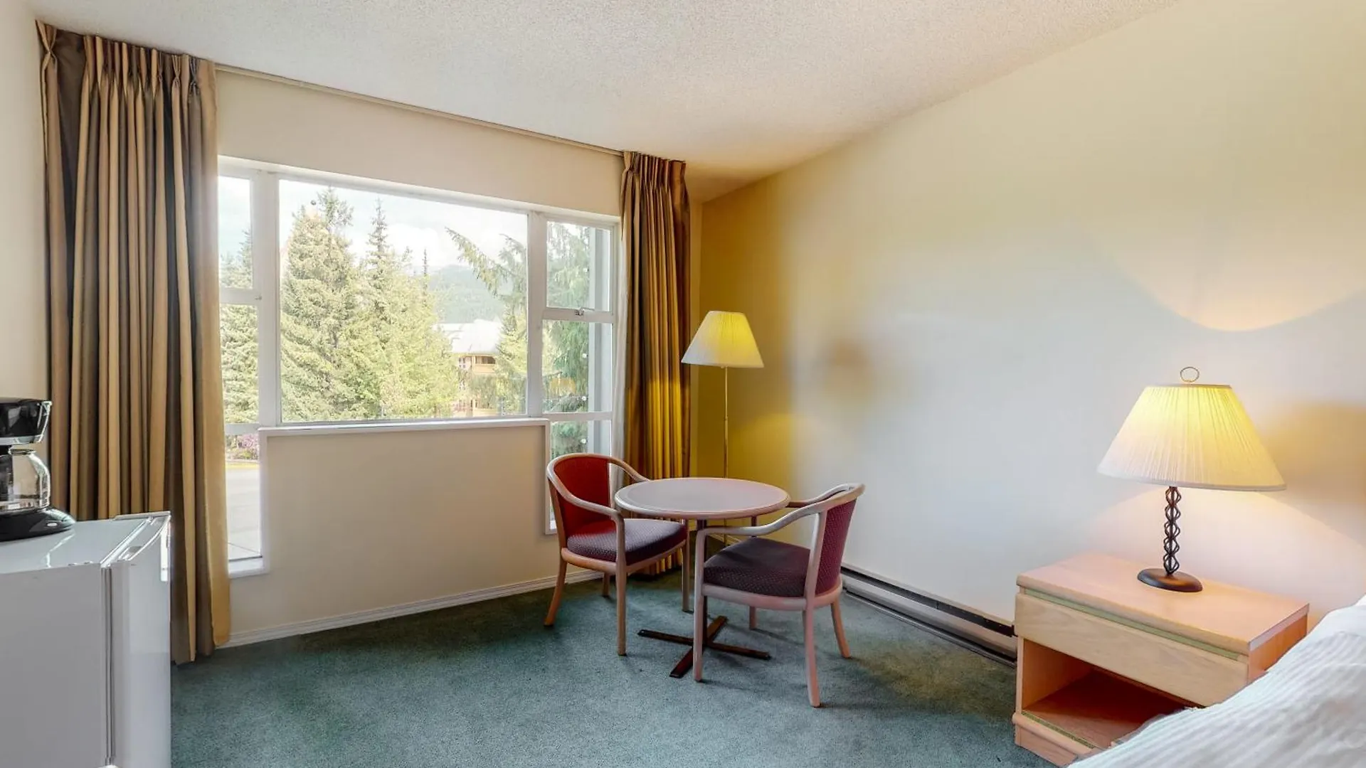 **** Hotel Glacier Lodge Canada