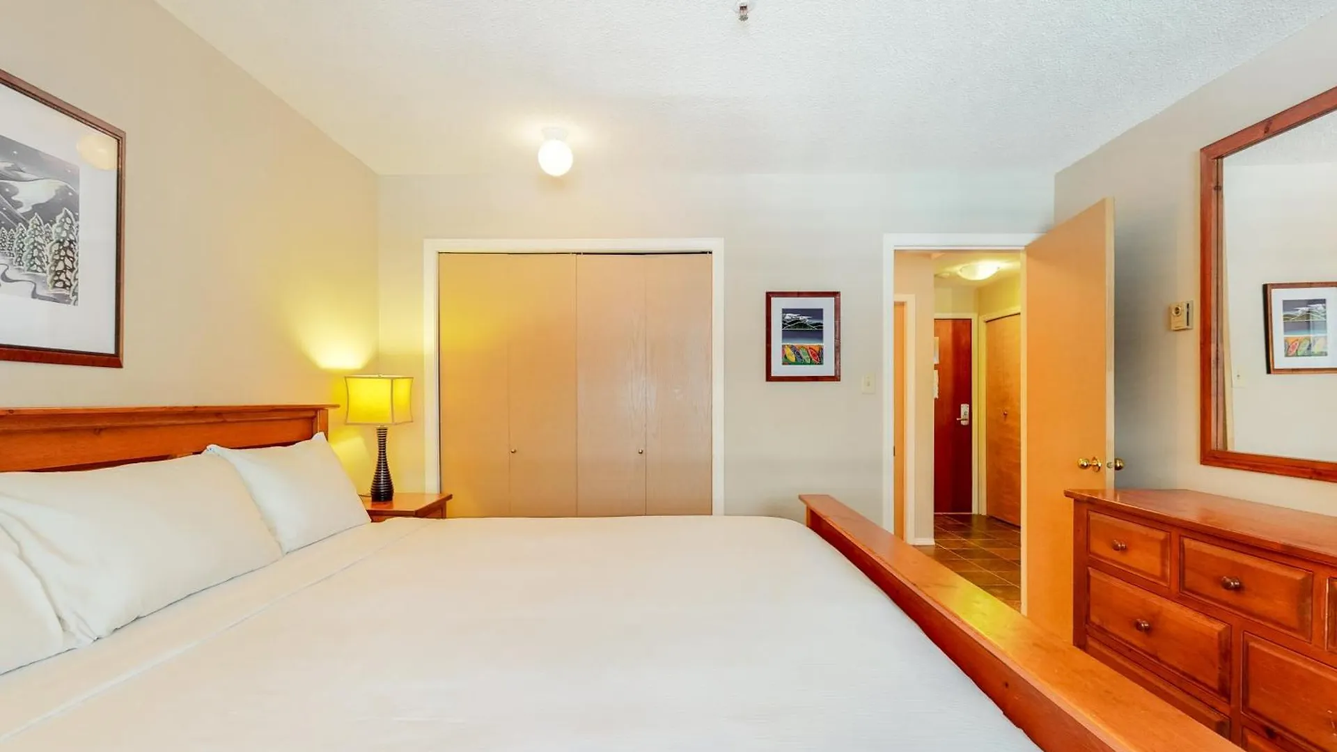 **** Hotel Glacier Lodge Canada