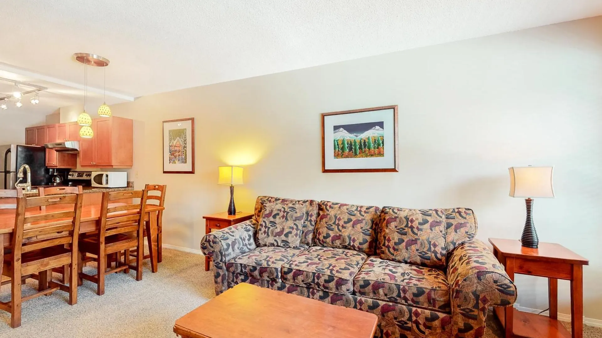 Glacier Lodge 4*, Whistler